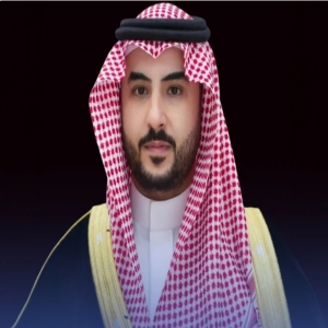 وزير الدفاع يدعو "الانتقالي" لإنهاء التصعيد بحضرموت والمهرة