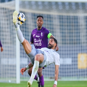 دوري يلو: أبها يحسم القمة و«ريمونتادا» درامية للرائد وخسارة أولى للفيصلي