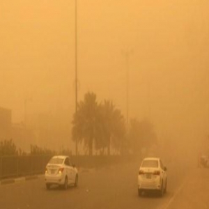 المرور يحدد 6 إرشادات للقيادة الآمنة أثناء موجات الغبار