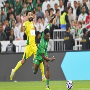 الأهلي يقلب تأخره أمام الخليج برباعية في الشوط الثاني ويصعد لوصافة دوري روشن