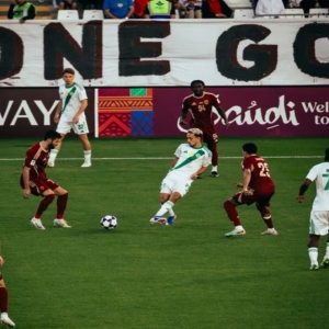 التعادل السلبي يحسم مواجهة الأهلي والوحدة في نخبة آسيا