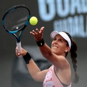 الخسارة أو القتل.. ستيفانيني تتعرض لتهديدات من المقامرين