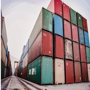 "موانئ" تمدد إعفاء الحاويات بميناء ينبع إلى 20 يوماً