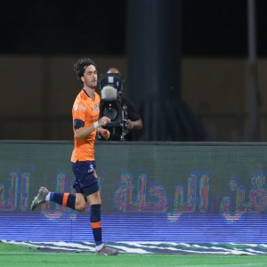 الفيحاء يوقف انتصارات الأهلي بتعادل مثير في الجولة 29 من دوري روشن