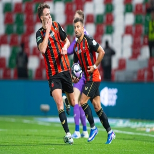 في الوقت القاتل.. الرياض يقلب الطاولة على الاتفاق بـ"ريمونتادا" مثيرة